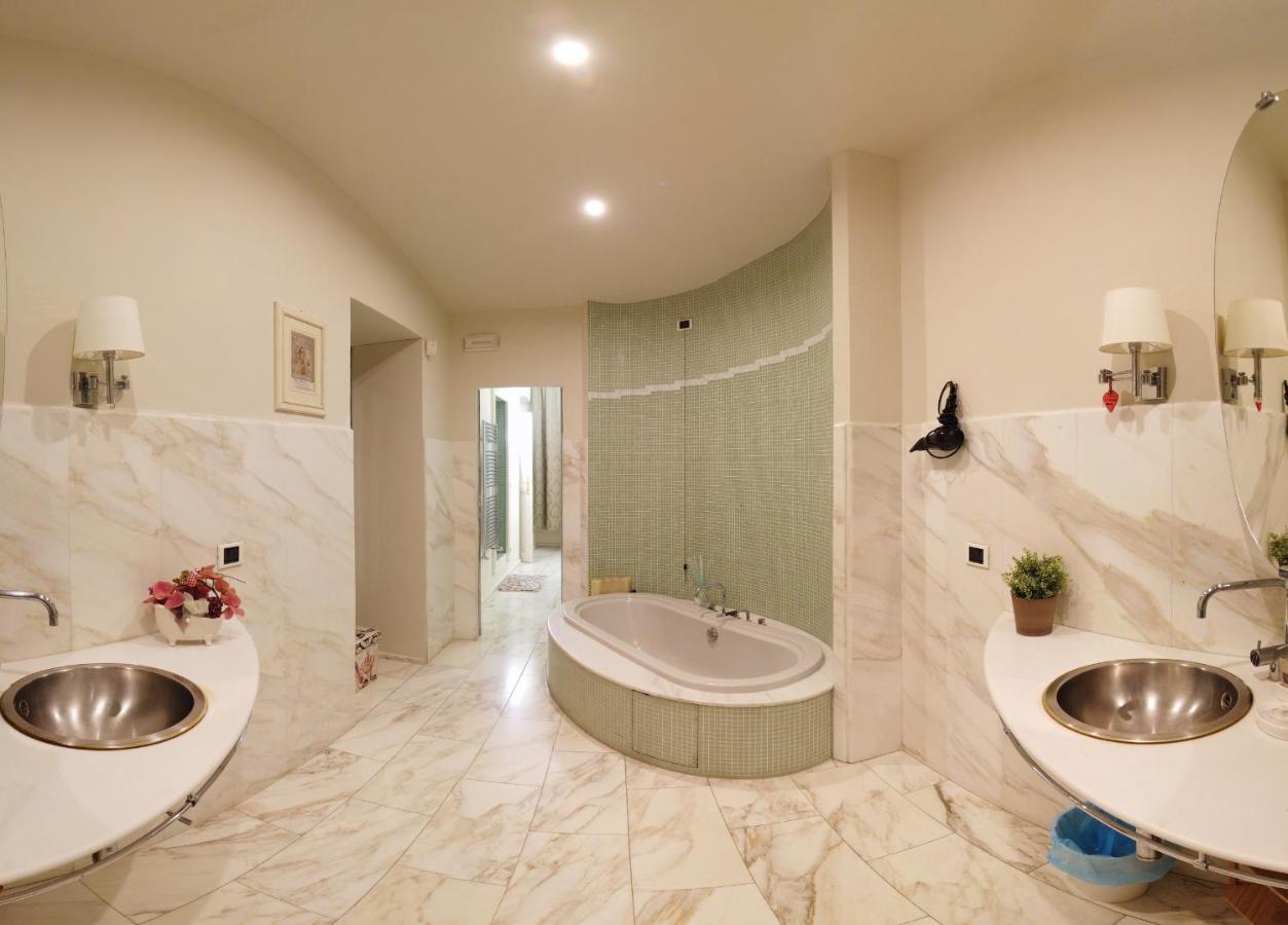 B&B Attico Sulla Torre ピサ エクステリア 写真