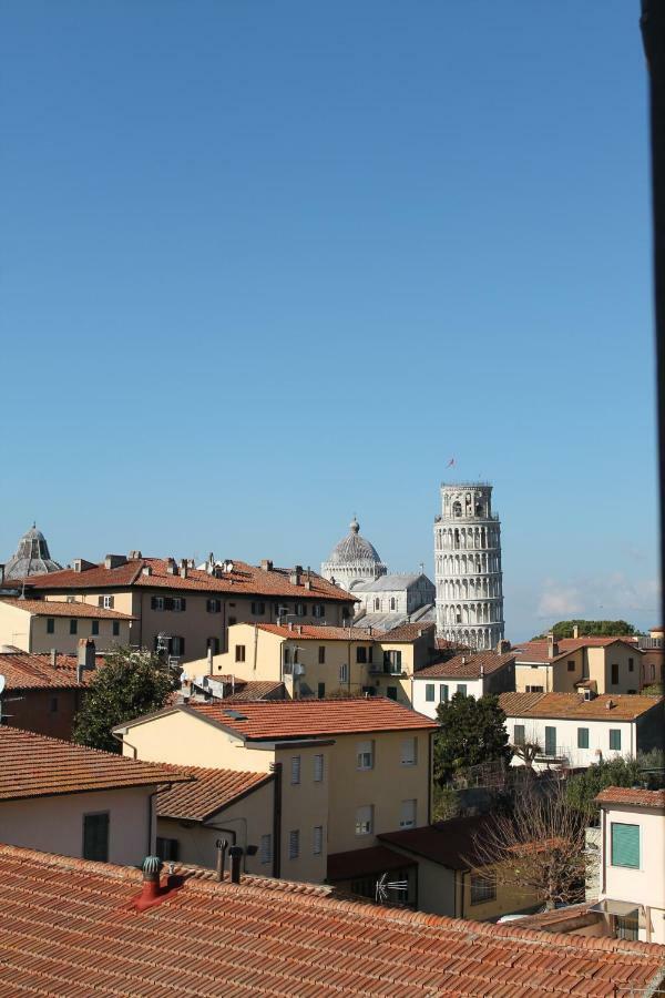 B&B Attico Sulla Torre ピサ エクステリア 写真